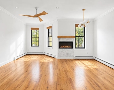 274 Bleecker Street - Photo Thumbnail 3