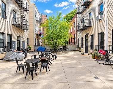 294 Harman Street - Photo Thumbnail 7