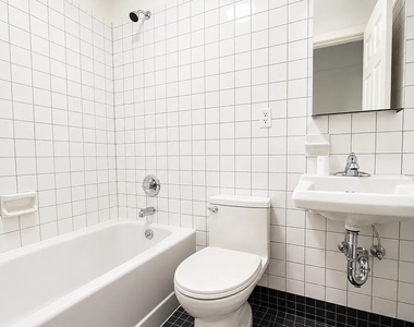 294 Harman Street - Photo Thumbnail 6