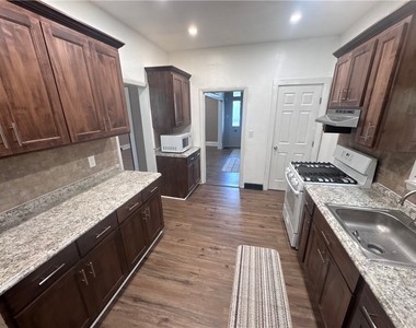 460 4th Ave - Photo Thumbnail 7