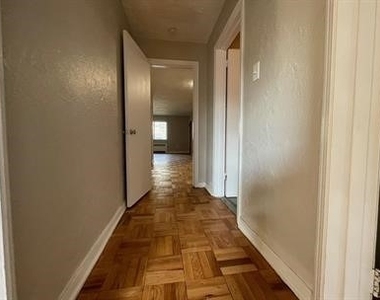 306 Lenox Ave - Photo Thumbnail 3