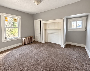 426 Mitchell Ave - Photo Thumbnail 9