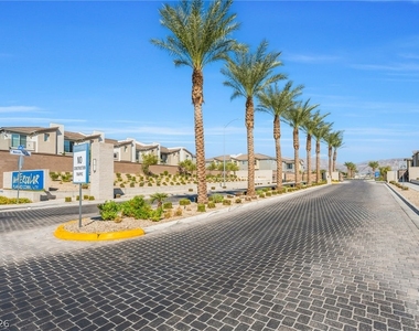 2661 Saddle Bronze Court - Photo Thumbnail 36