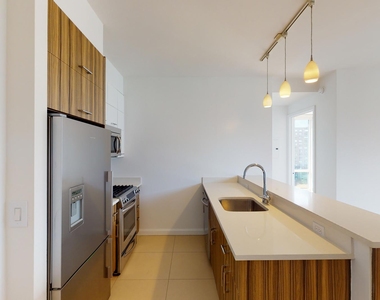 808 Columbus Ave - Photo Thumbnail 1