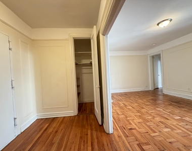 1803 Riverside Drive - Photo Thumbnail 5