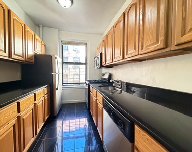 1803 Riverside Drive - Photo Thumbnail 6
