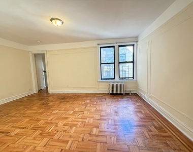 1803 Riverside Drive - Photo Thumbnail 4