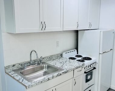 752 9th Avenue - Photo Thumbnail 3