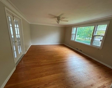 2101 James Street - Photo Thumbnail 22