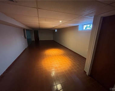 2101 James Street - Photo Thumbnail 18