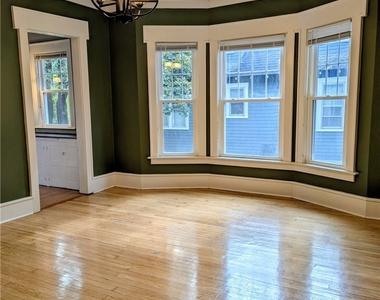 141 Beverly Road - Photo Thumbnail 4