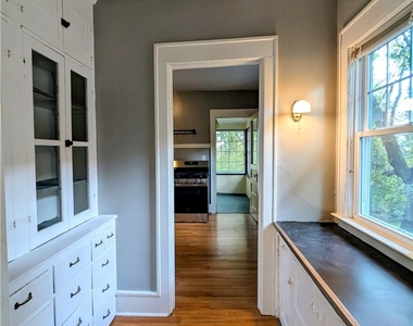 141 Beverly Road - Photo Thumbnail 9