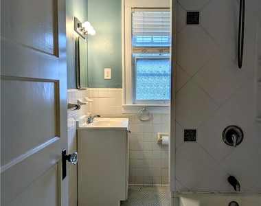 141 Beverly Road - Photo Thumbnail 11