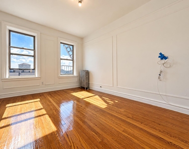 10 Park Terrace East - Photo Thumbnail 6