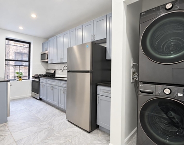 44 Bennett Avenue - Photo Thumbnail 6