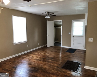 513 Wilson Avenue Sw - Photo Thumbnail 1
