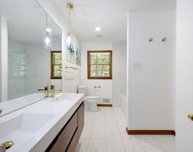 4367 Berline Drive - Photo Thumbnail 10