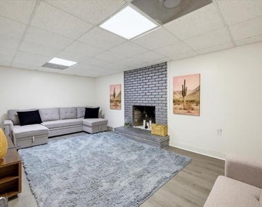 4367 Berline Drive - Photo Thumbnail 23