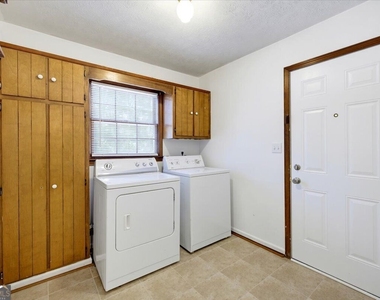 4367 Berline Drive - Photo Thumbnail 6