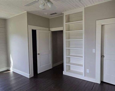 812 Bessie Lane - Photo Thumbnail 15