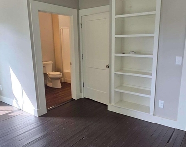 812 Bessie Lane - Photo Thumbnail 17