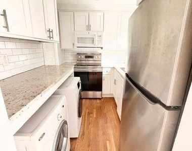 1600 Briarcliff Road Ne - Photo Thumbnail 4