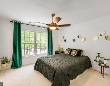 7792 Waterlace Drive - Photo Thumbnail 16