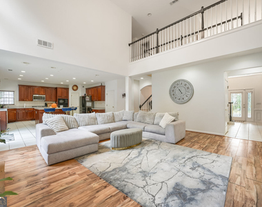 7792 Waterlace Drive - Photo Thumbnail 4