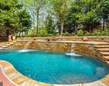 7792 Waterlace Drive - Photo Thumbnail 2