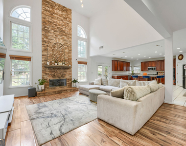 7792 Waterlace Drive - Photo Thumbnail 3