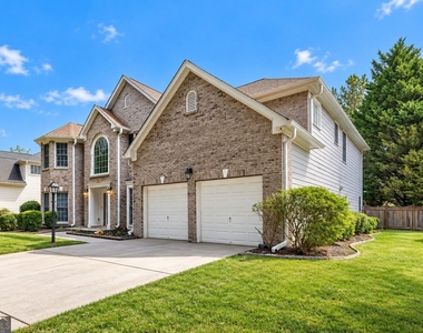 7792 Waterlace Drive - Photo Thumbnail 19