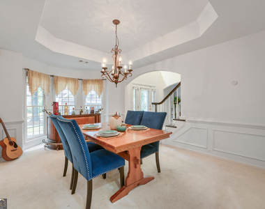 7792 Waterlace Drive - Photo Thumbnail 10