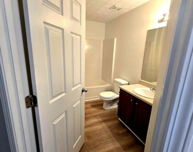 116 Heritage Way - Photo Thumbnail 22
