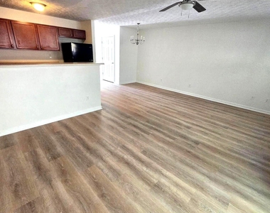 116 Heritage Way - Photo Thumbnail 11