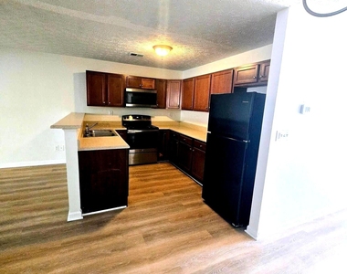 116 Heritage Way - Photo Thumbnail 10