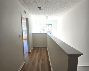 116 Heritage Way - Photo Thumbnail 16