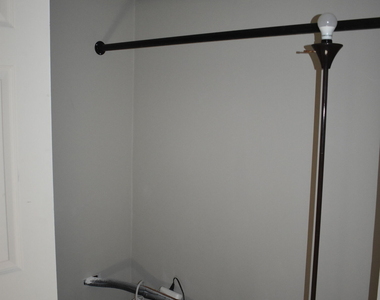 956 Irving Drive - Photo Thumbnail 12