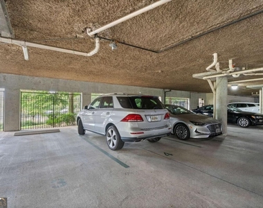 828 Highland Lane Ne - Photo Thumbnail 15