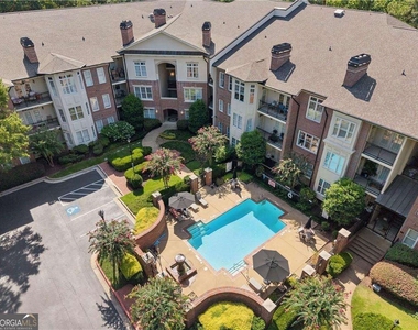 828 Highland Lane Ne - Photo Thumbnail 17