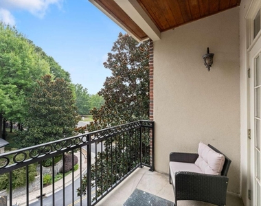 828 Highland Lane Ne - Photo Thumbnail 13