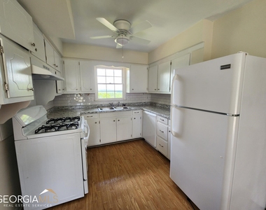 1136 Bunker Hill Road - Photo Thumbnail 9