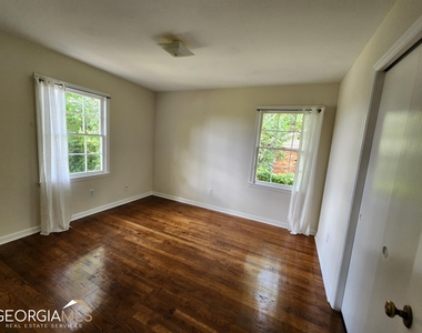 1136 Bunker Hill Road - Photo Thumbnail 15