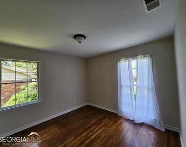 1136 Bunker Hill Road - Photo Thumbnail 17