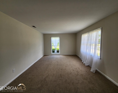 1136 Bunker Hill Road - Photo Thumbnail 6
