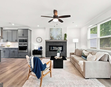 3401 Catalan Alley - Photo Thumbnail 18