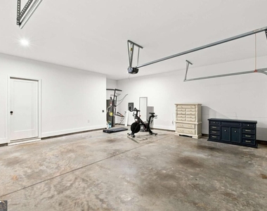 3401 Catalan Alley - Photo Thumbnail 39