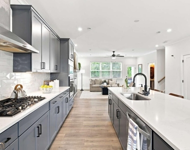 3401 Catalan Alley - Photo Thumbnail 12