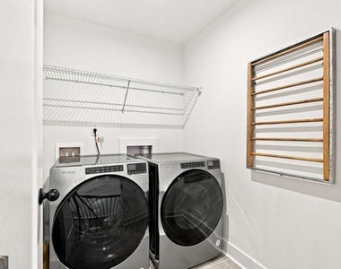3401 Catalan Alley - Photo Thumbnail 33