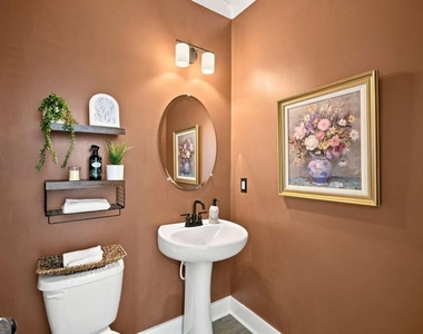 3401 Catalan Alley - Photo Thumbnail 20