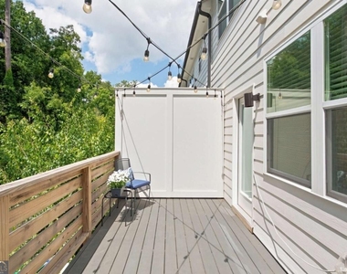 3401 Catalan Alley - Photo Thumbnail 22